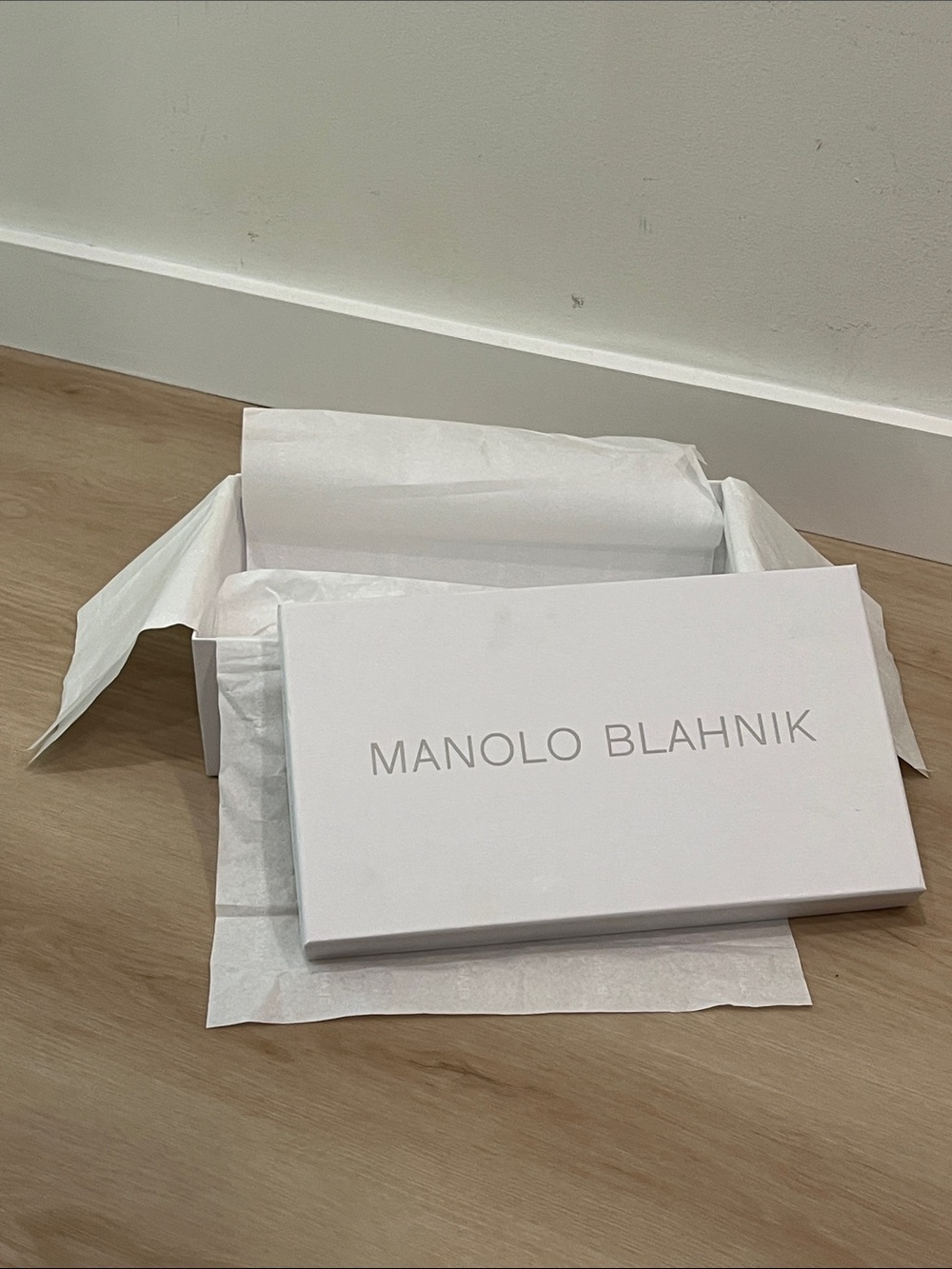 MANOLO BLAHNIK Shoe Box w/ Logo Embossed Tissue 11 3/4”x6 3/4”x3 3/4”